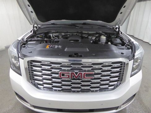 Used 2018 GMC Yukon Denali image 40