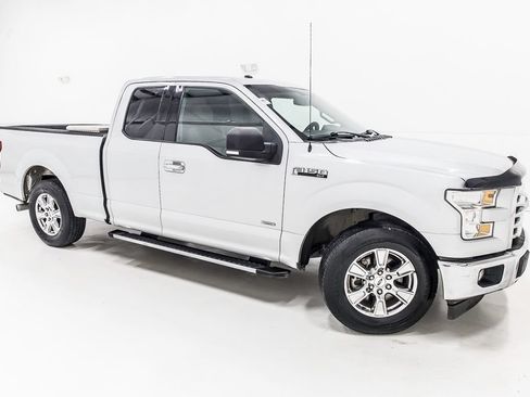 Used 2017 Ford F150 XLT w/ Equipment Group 301A Mid RWD image 9