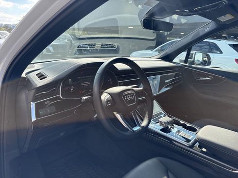 Certified 2025 Audi Q7 3.0T Premium Plus w/ Premium Plus Package image 12