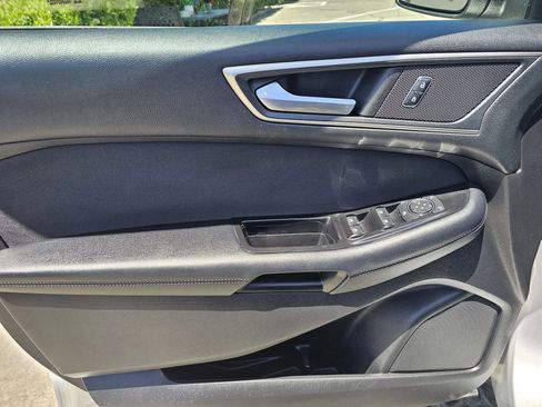Used 2017 Ford Edge SEL AWD/4WD image 9