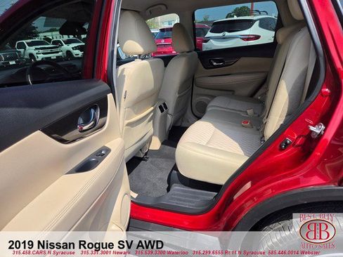 Used 2019 Nissan Rogue SV AWD/4WD image 11