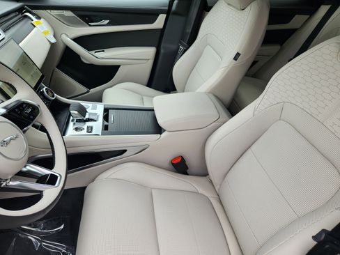 New 2026 Jaguar F-PACE R-Dynamic S image 15