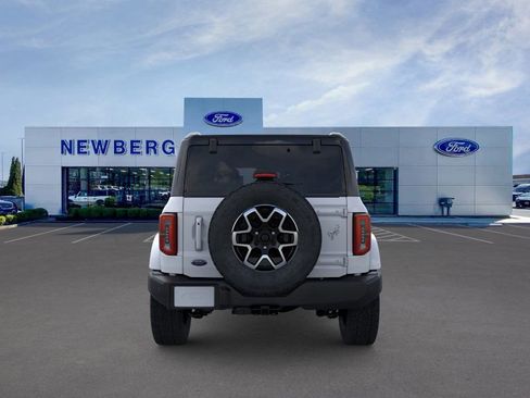 New 2025 Ford Bronco Outer Banks image 7