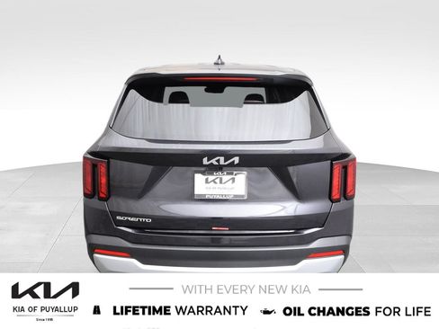 New 2026 Kia Sorento LX FWD image 6