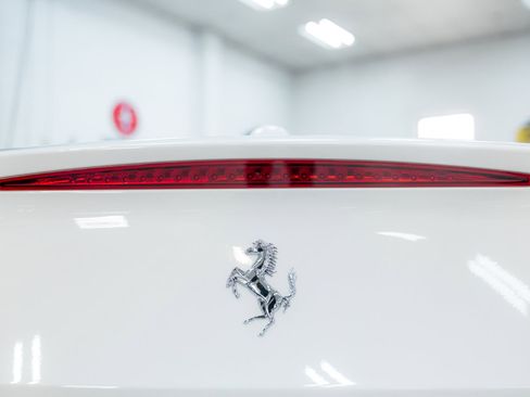 Used 2016 Ferrari California T image 29