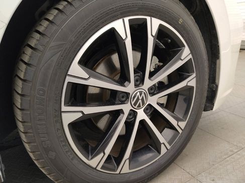 Used 2023 Volkswagen Jetta Sport FWD image 31