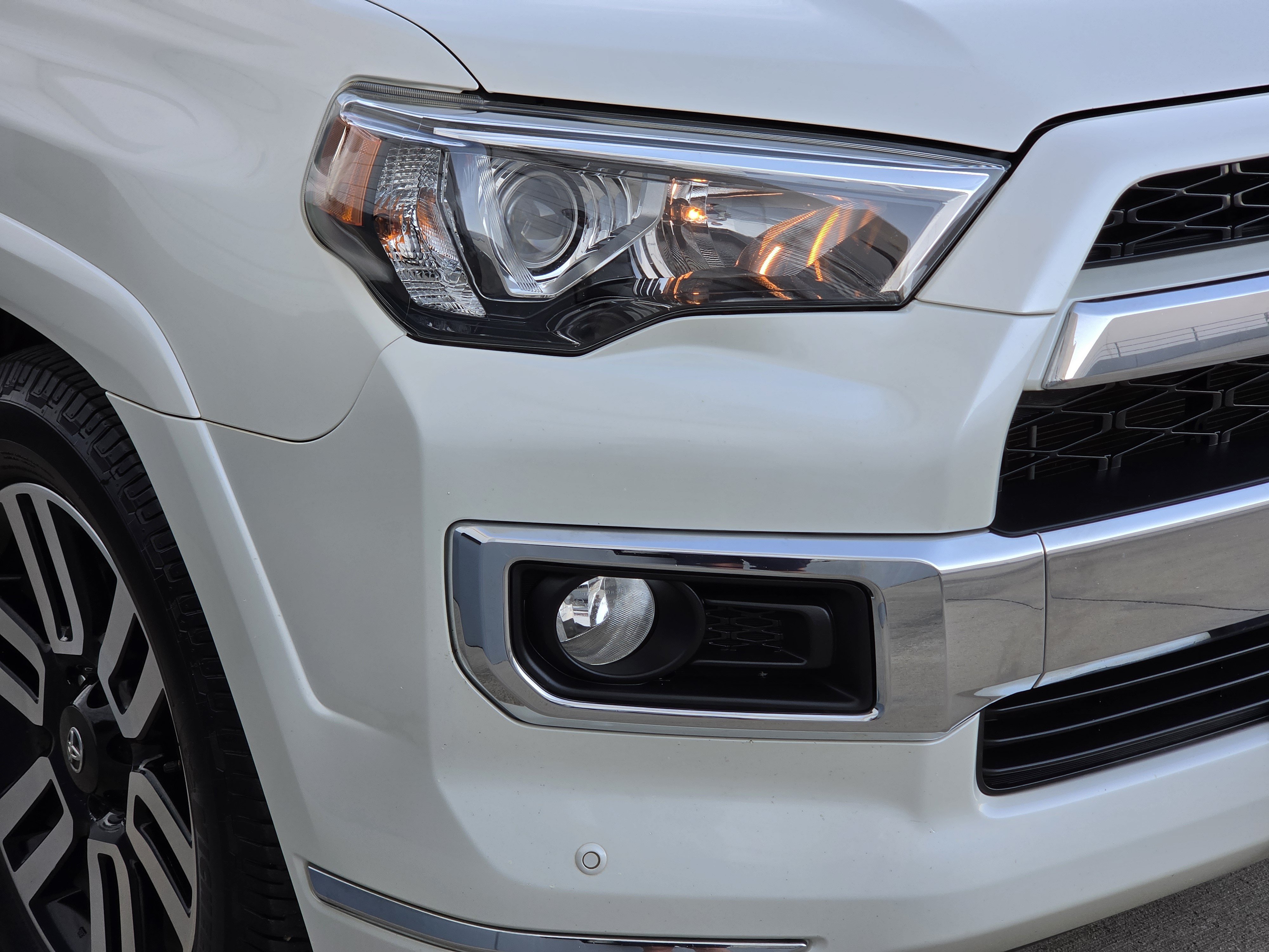 Used 2019 Toyota 4Runner Limited RWD image 7