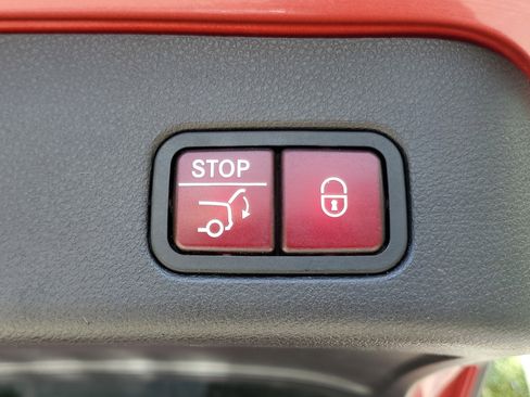 Used 2017 Mercedes-Benz GLE 350 4MATIC w/ Premium 2 Package image 7