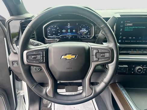 Used 2024 Chevrolet Silverado 2500 High Country AWD/4WD image 11