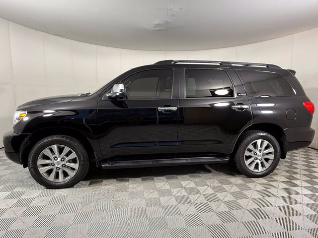 Used 2016 Toyota Sequoia Platinum AWD/4WD image 3