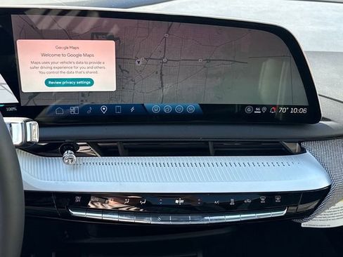 New 2025 Cadillac Optiq Sport 1 image 9