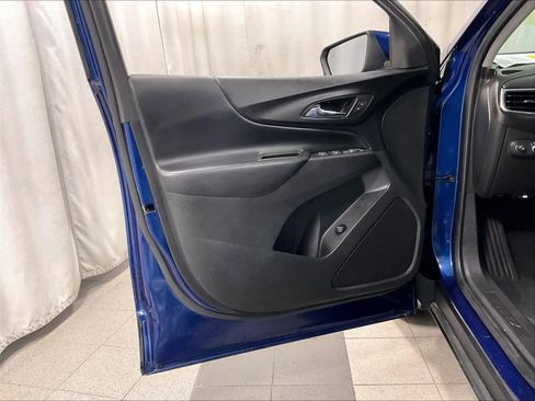Used 2022 Chevrolet Equinox LT image 9