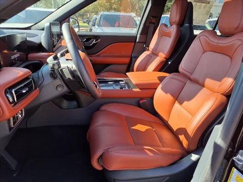 New 2025 Lincoln Aviator Reserve w/ Equipment Group 201A AWD/4WD image 14