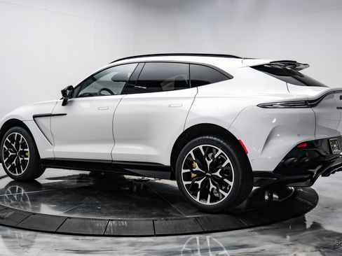 Used 2023 Aston Martin DBX 707 image 8