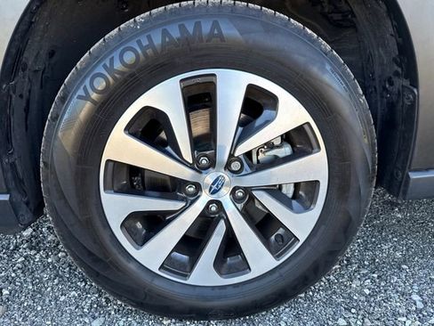 Used 2025 Subaru Outback Premium w/ Popular Package #1 AWD/4WD image 16