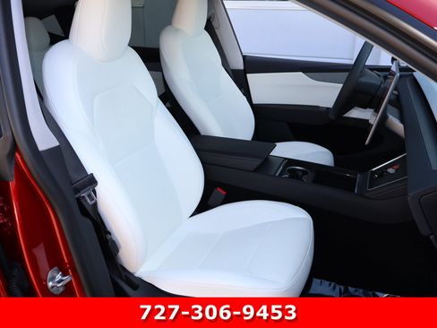 Used 2026 Tesla Model Y image 21