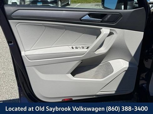 Used 2023 Volkswagen Tiguan SE w/ Panoramic Sunroof Package AWD/4WD image 36