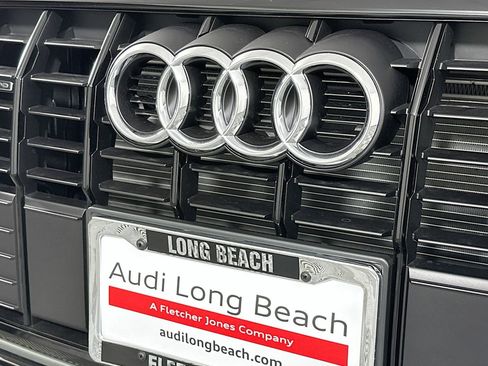 New 2025 Audi Q3 2.0T Premium image 14