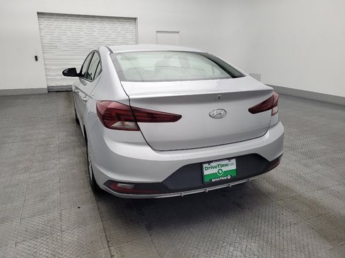 Used 2019 Hyundai Elantra SE image 6