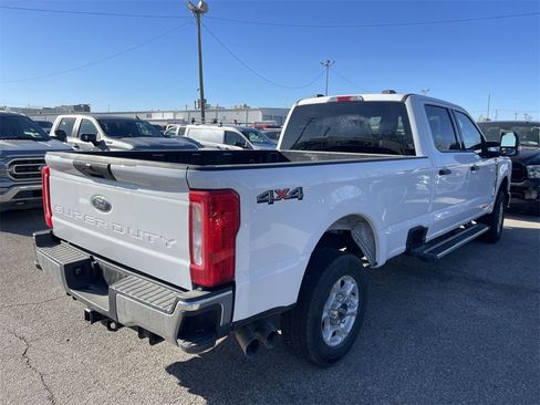Used 2025 Ford F250 XLT image 9