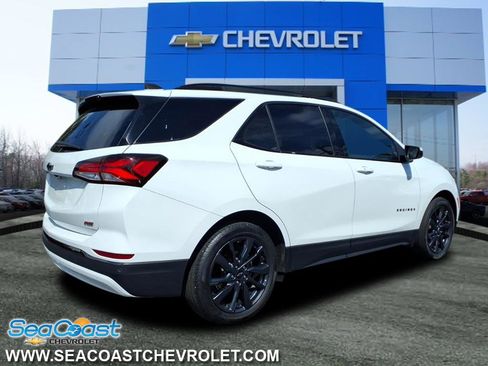 Certified 2022 Chevrolet Equinox RS w/ LPO, Floor Liner Package image 2