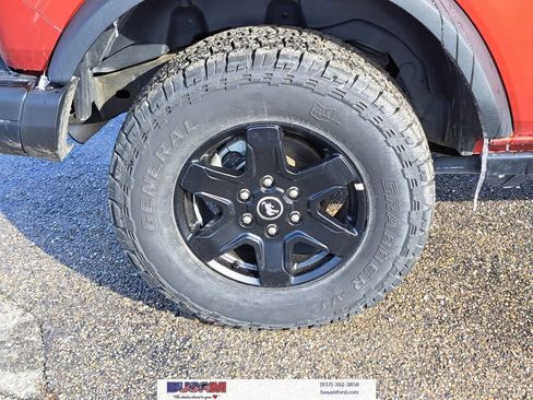 Certified 2024 Ford Bronco Black Diamond image 5