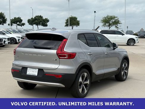 Certified 2025 Volvo XC40 B5 Plus AWD/4WD image 5
