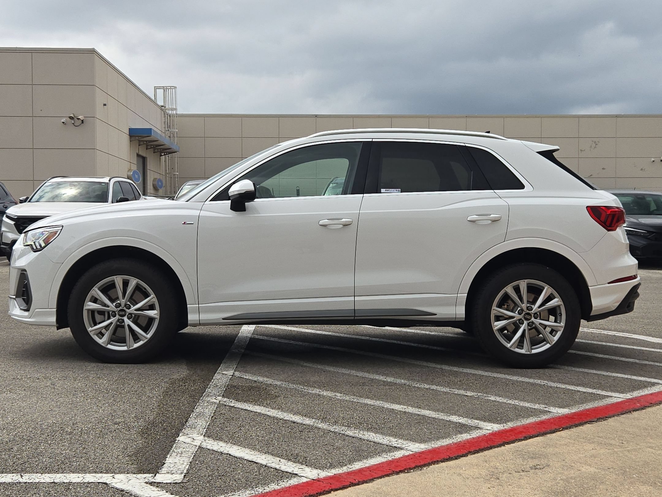 Used 2025 Audi Q3 2.0T Premium AWD/4WD image 6