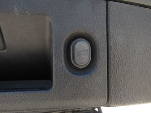 Used 2018 Chevrolet Tahoe LT w/ Texas Edition Package image 13