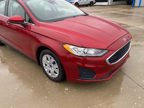 Used 2020 Ford Fusion S FWD image 4