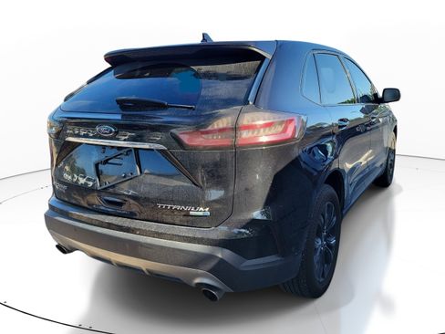 Used 2019 Ford Edge Titanium w/ Equipment Group 301A AWD/4WD image 6