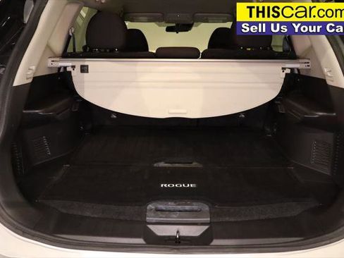 Used 2019 Nissan Rogue S image 22