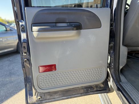 Used 2007 Ford F250 Lariat image 27