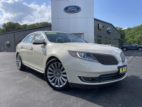 Used 2016 Lincoln MKS AWD w/ Equipment Group 101A image 3