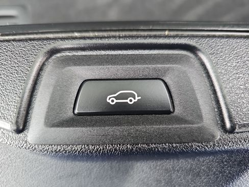 Used 2023 BMW X5 M w/ Competition Package image 13