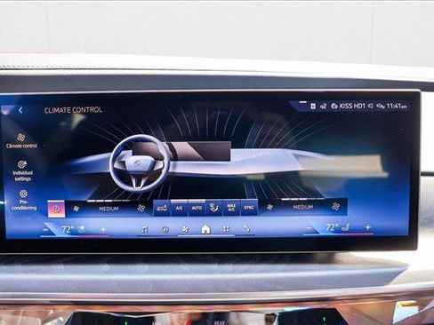 New 2025 BMW 760i xDrive image 18