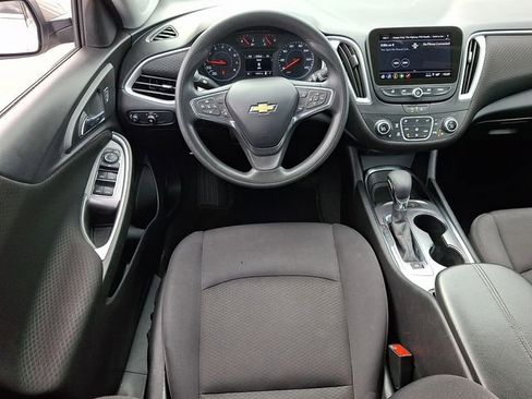Used 2024 Chevrolet Malibu LT FWD image 11