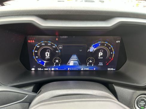 Used 2025 Chevrolet Colorado Trail Boss image 15