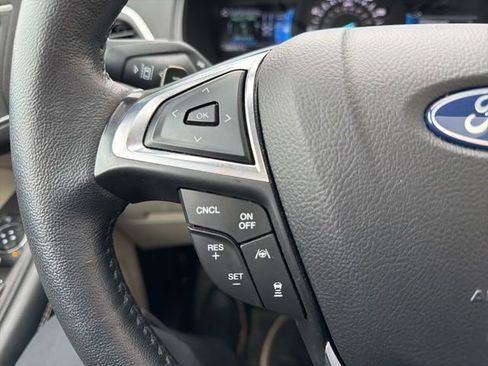 Used 2024 Ford Edge Titanium w/ Titanium Elite Package image 16