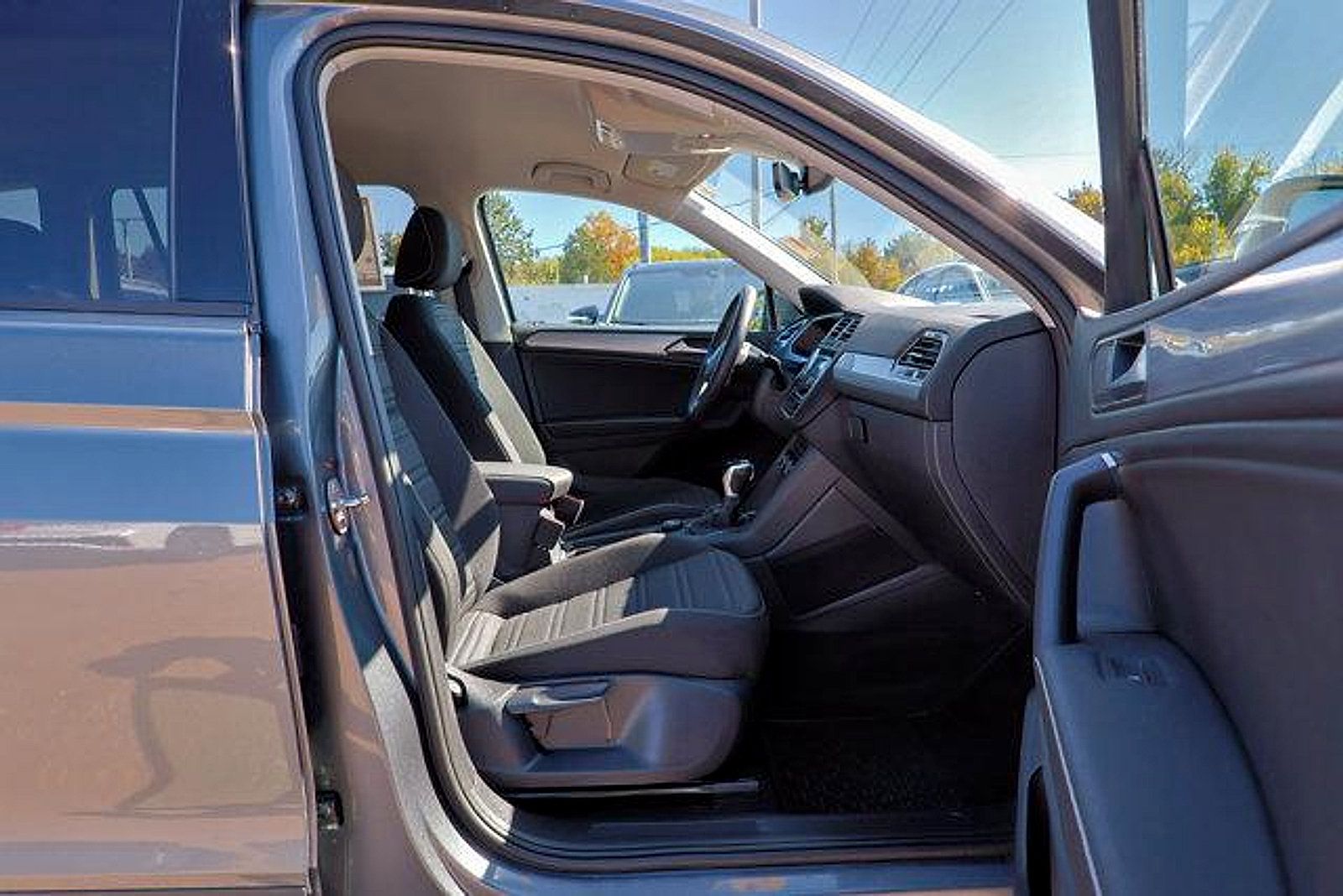 Used 2023 Volkswagen Tiguan S w/ Driver Assistance Package AWD/4WD image 15