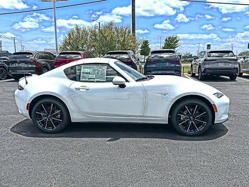 New 2026 MAZDA MX-5 Miata RF Grand Touring RWD image 9