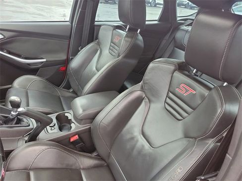 Used 2014 Ford Focus ST w/ Equipment Group 202A image 9