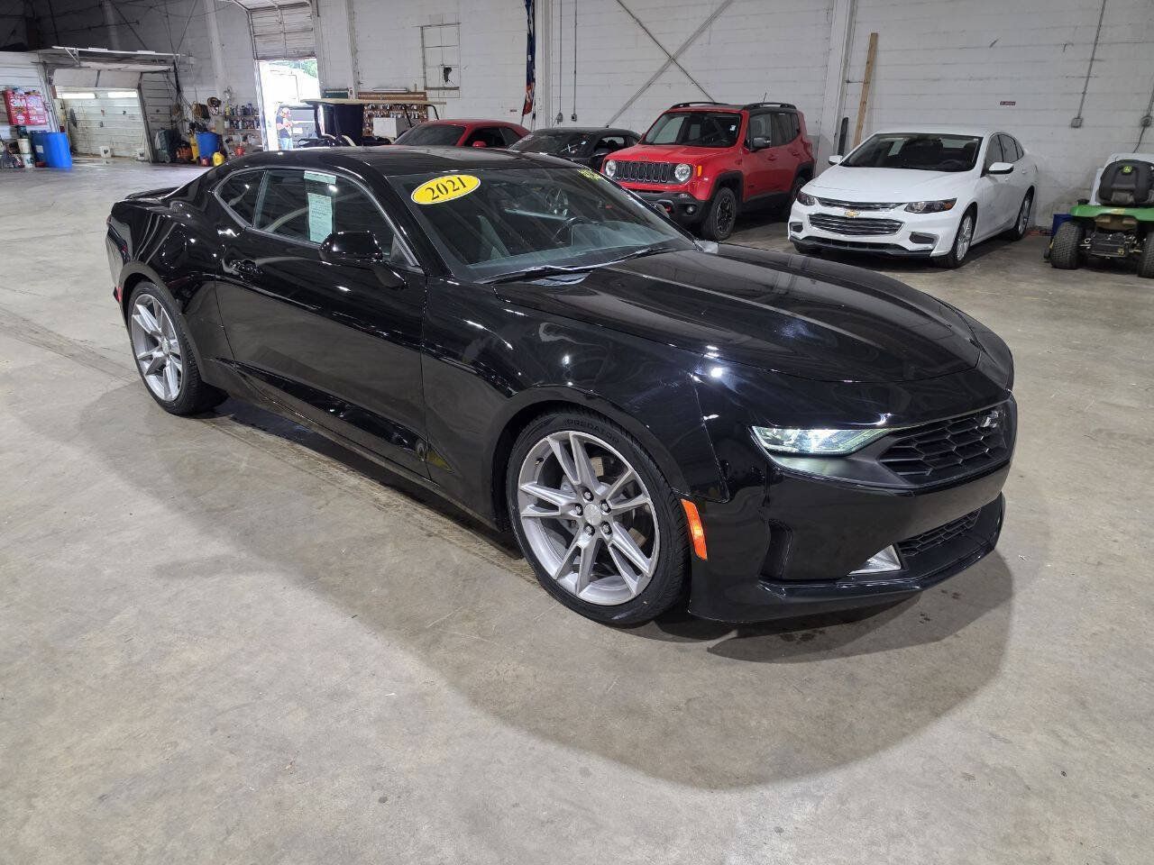 Used 2021 Chevrolet Camaro LT w/ RS Package RWD image 16