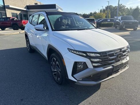 Used 2026 Hyundai Tucson Limited AWD/4WD image 3