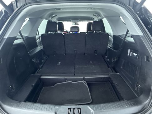 Used 2022 Ford Explorer XLT w/ Equipment Group 202A image 36