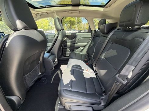 New 2026 Lincoln Corsair Premiere image 23