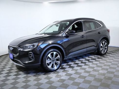 Certified 2025 Ford Escape Platinum AWD/4WD image 5