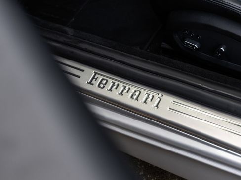 Used 2015 Ferrari California T RWD image 23