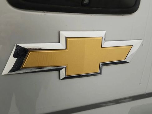 Used 2019 Chevrolet Silverado 1500 LT image 16