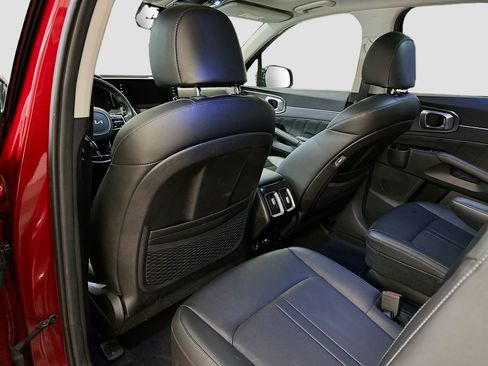 Used 2022 Kia Sorento SX image 29